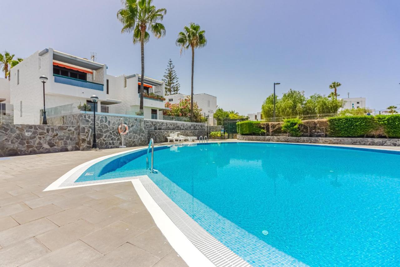 Apartment Apart America - 150 Meters From The Beach, Free Wi-Fi Arona  Zewnętrze zdjęcie