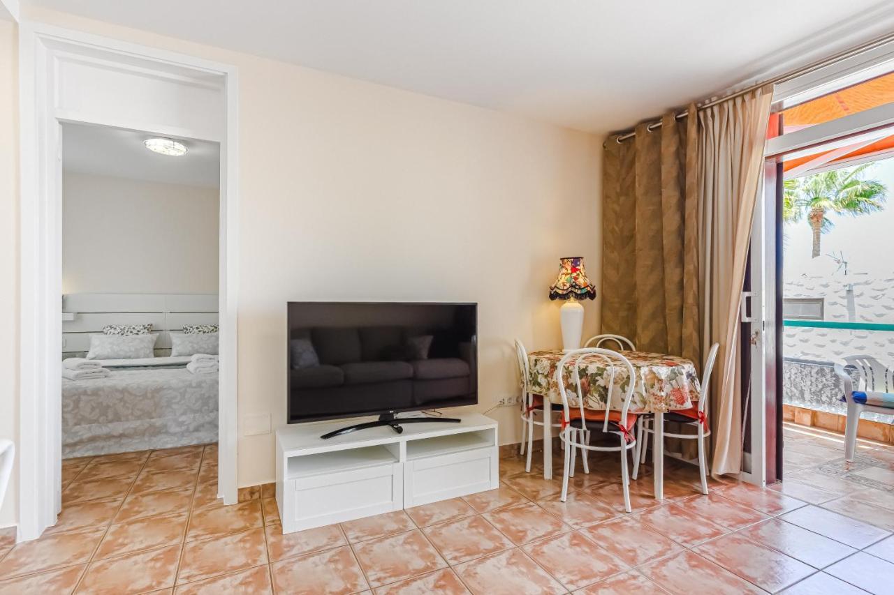 Apartment Apart America - 150 Meters From The Beach, Free Wi-Fi Arona  Zewnętrze zdjęcie