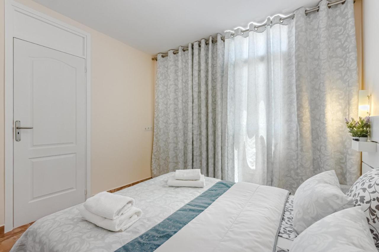 Apartment Apart America - 150 Meters From The Beach, Free Wi-Fi Arona  Zewnętrze zdjęcie