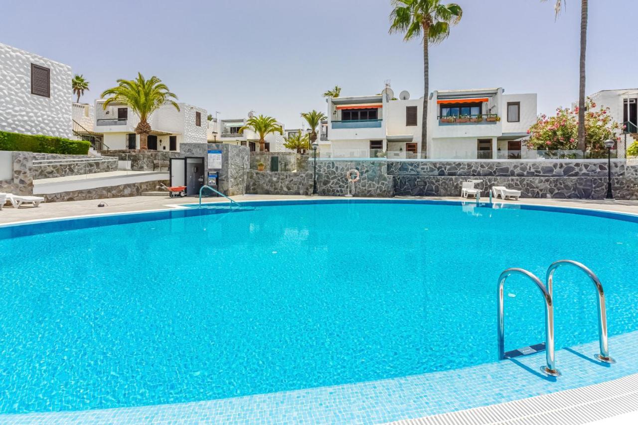 Apartment Apart America - 150 Meters From The Beach, Free Wi-Fi Arona  Zewnętrze zdjęcie