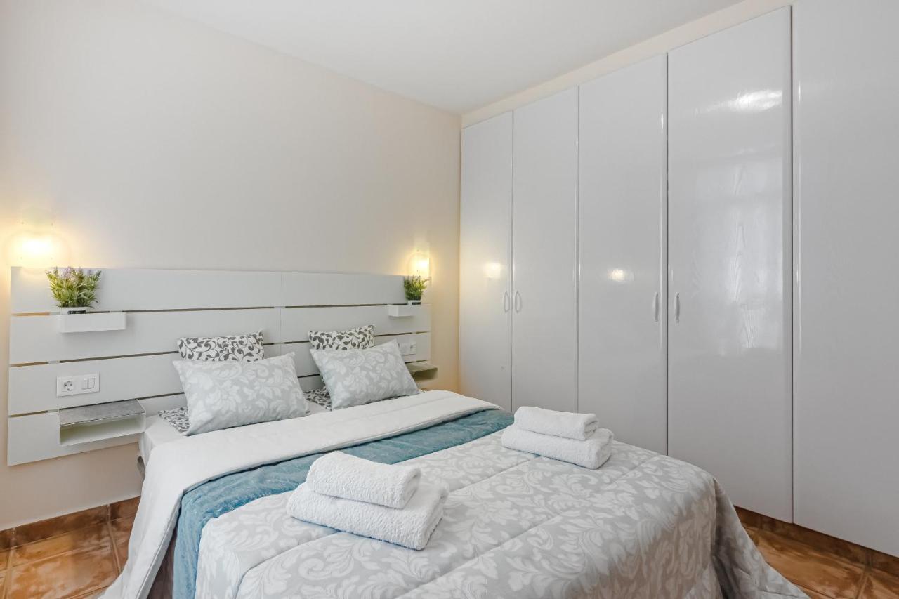 Apartment Apart America - 150 Meters From The Beach, Free Wi-Fi Arona  Zewnętrze zdjęcie