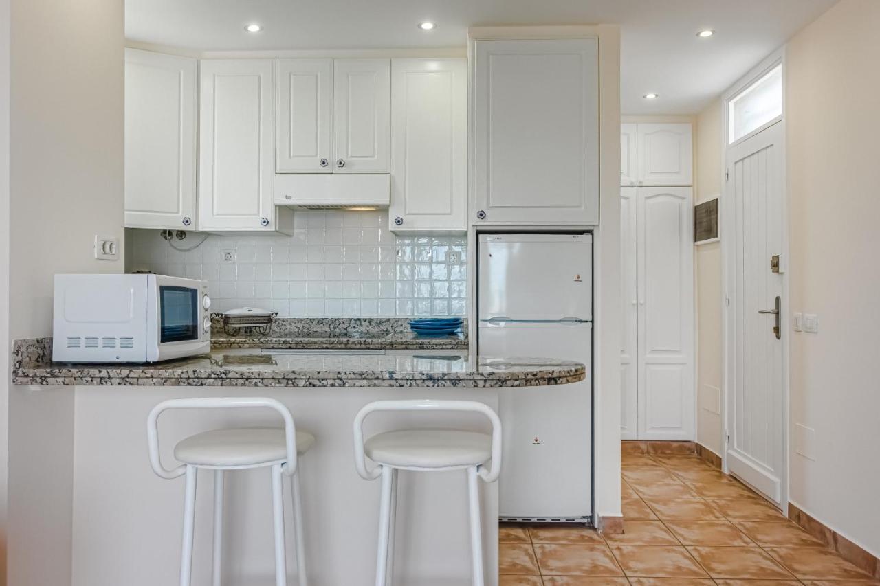 Apartment Apart America - 150 Meters From The Beach, Free Wi-Fi Arona  Zewnętrze zdjęcie
